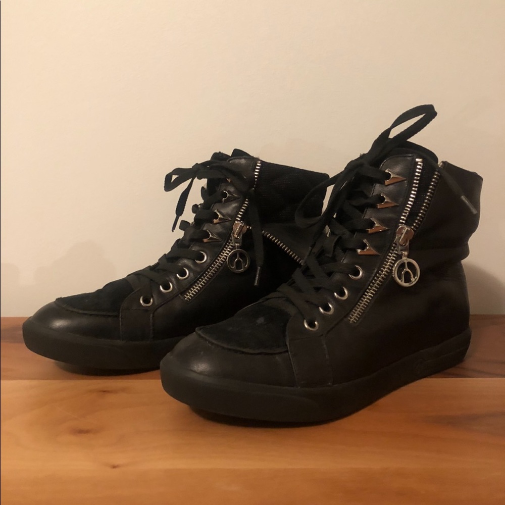 Wishbone shoes